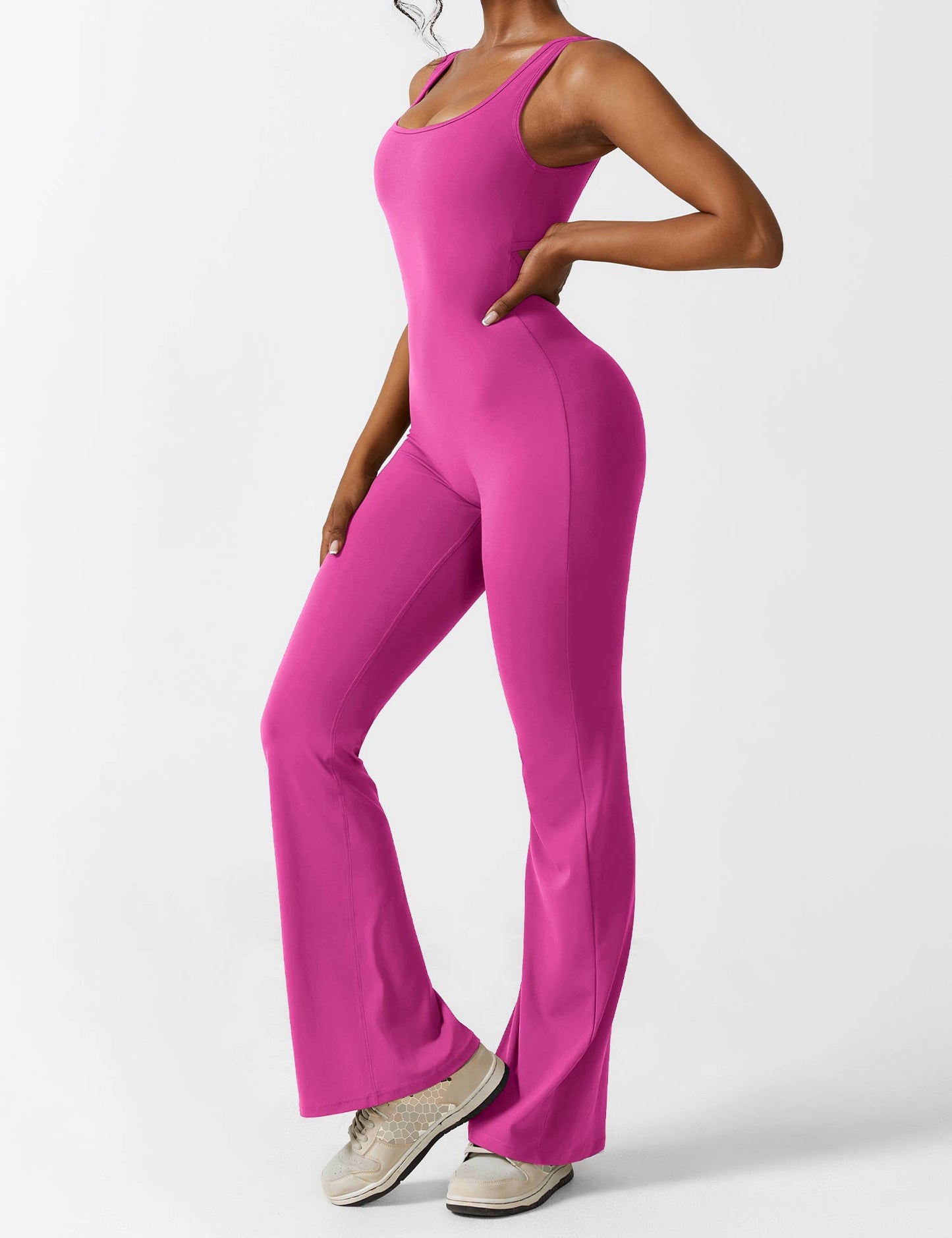 Liva- Uitlopende Jumpsuit met V-rug